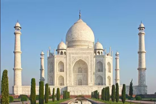 Agra: Taj Mahal Ticket with Mausoleum Guided Tour