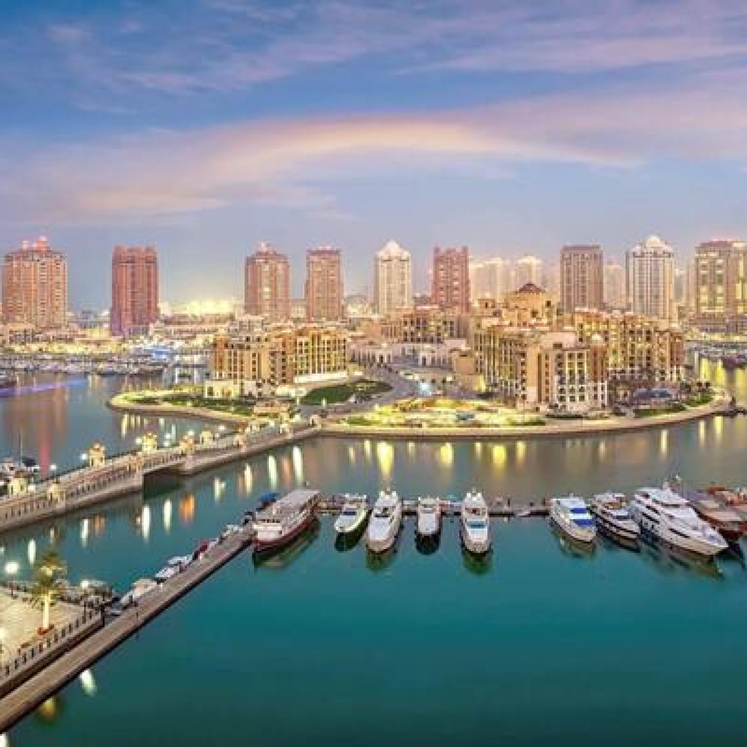 01-Five-Star-Hotel-Apartments-and-Residences-at-Marsa-Arabia