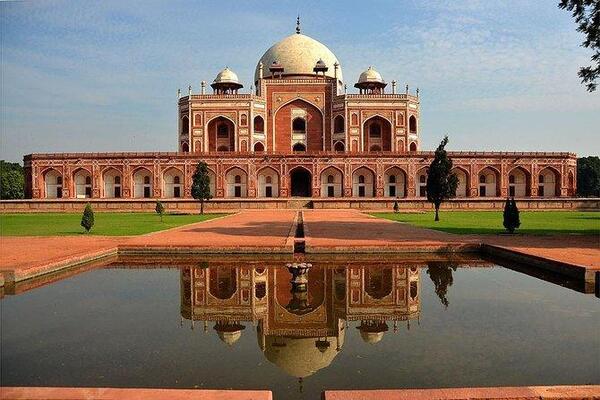 Delhi: Full-Day Old and New Delhi Tour with Qutb Minar