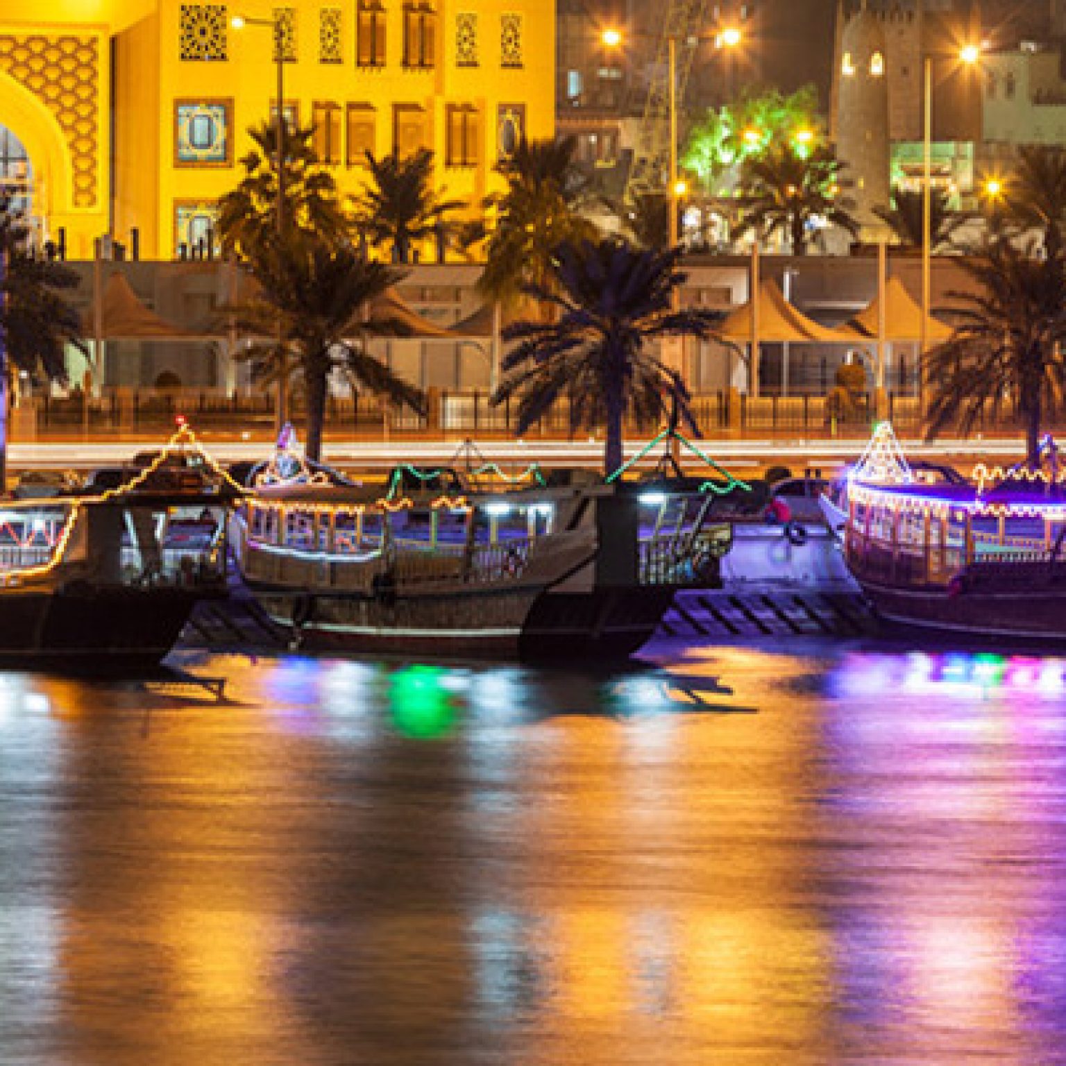 610x380-traditional-dhow-cruise-in-doha-3