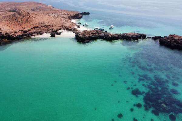 Muscat Daymaniat Islands Snorkeling Tour with Refreshments