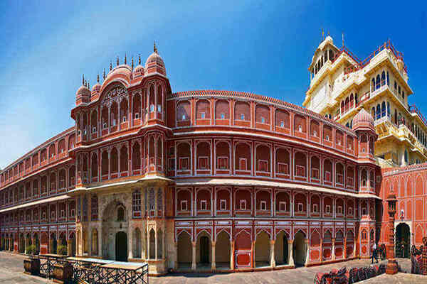From Delhi: Private Amber Fort, City Palace and Jal Mahal Tour