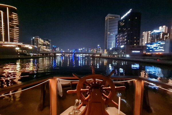 Dubai Marina Dinner Cruise in a Traditional Boat