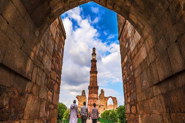 Delhi: Full-Day Old and New Delhi Tour with Qutb Minar