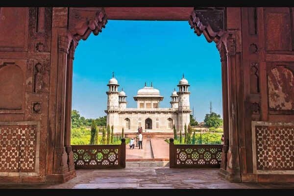 Delhi: Full-Day Old and New Delhi Tour with Qutb Minar