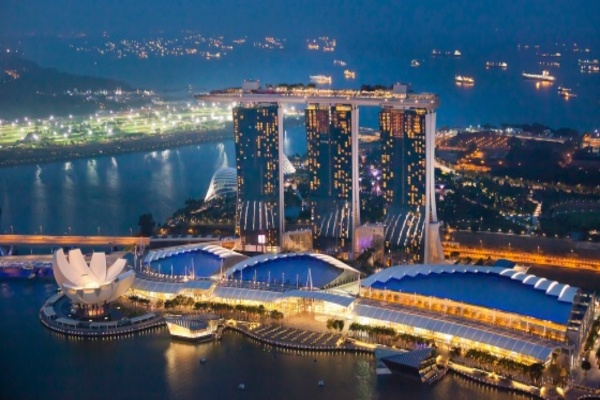 Singapore Big Bus Night Tour with Live Guide