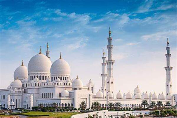 Abu Dhabi Full-Day Trip with Louvre & Mosque From Dubai