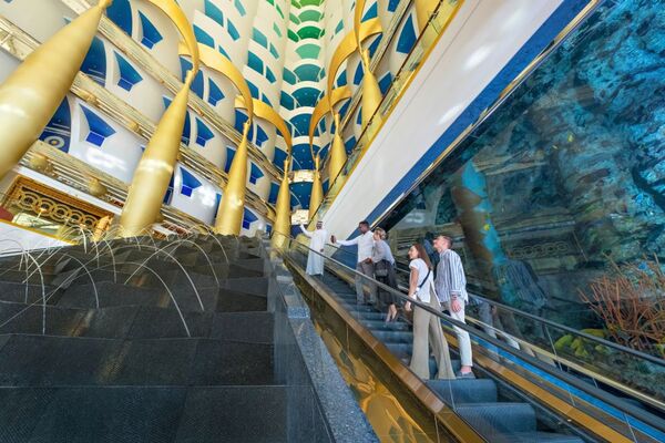 Burj Al Arab Dubai Tour with 25th Floor and Gold Cappuccino