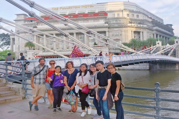 Private Singapore Custom Tour with a Local Guide