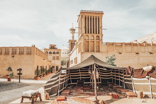 Dubai Guided Old Town Tour with Souks, Tastings & Boat Tour