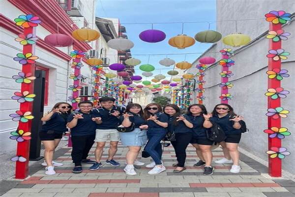 Private Singapore Custom Tour with a Local Guide