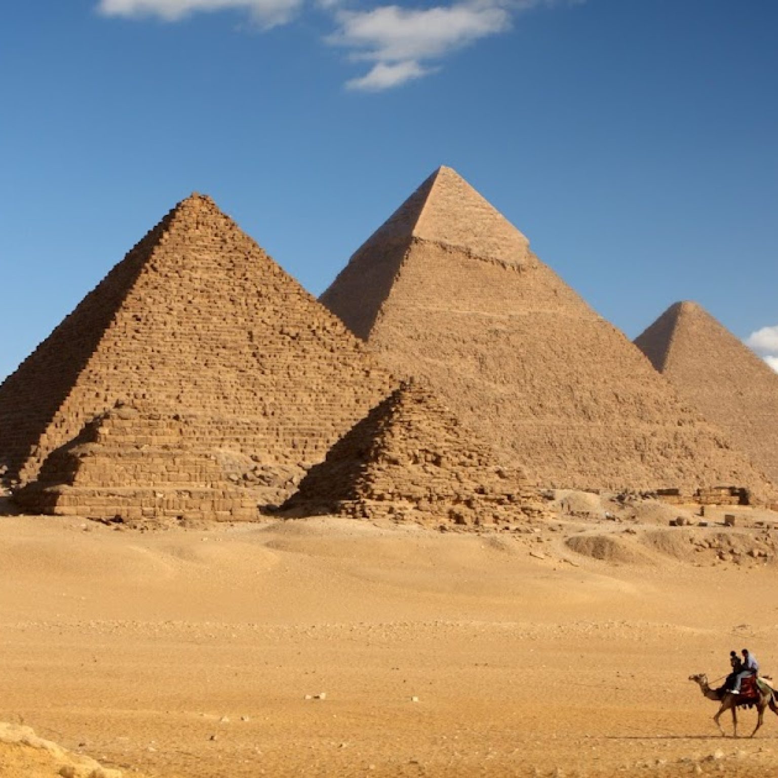 Pyramids of Giza tours