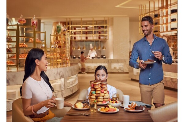 Dubai Luxury Buffet Dinner at Saffron in Atlantis the Palm