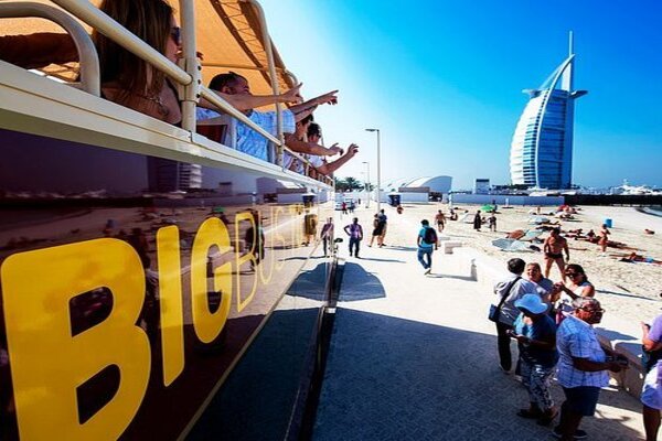 Top 15 Must-See Dubai Sightseeing Tour in a SUV