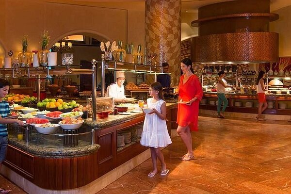 Dubai Luxury Buffet Dinner at Saffron in Atlantis the Palm