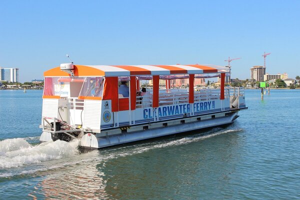 Singapore Sightseeing Guided City Tour by Duck Boat