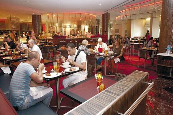 Dubai Luxury Buffet Dinner at Saffron in Atlantis the Palm