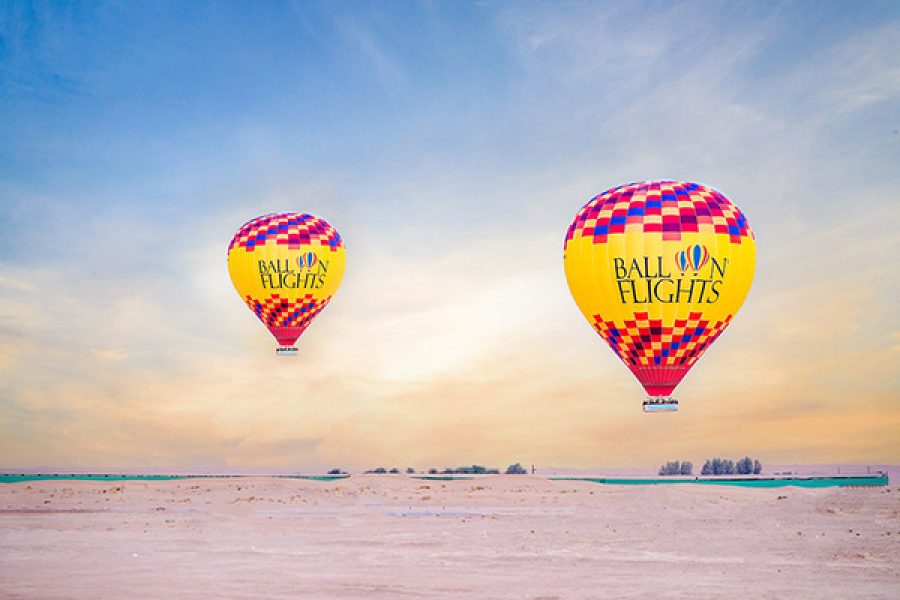Premium Adventurous Dubai Hot Air Balloon Ride with Breakfast