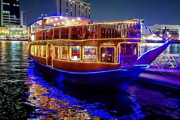 Dubai Dhow Cruise Creek Experience with Dinner