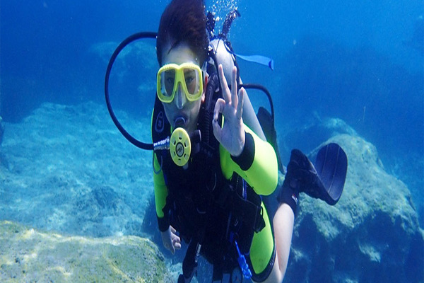 Dubai Scuba Diving Tour