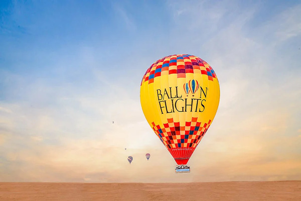 Abu Dhabi: Exotic Sunrise with Balloon Flights