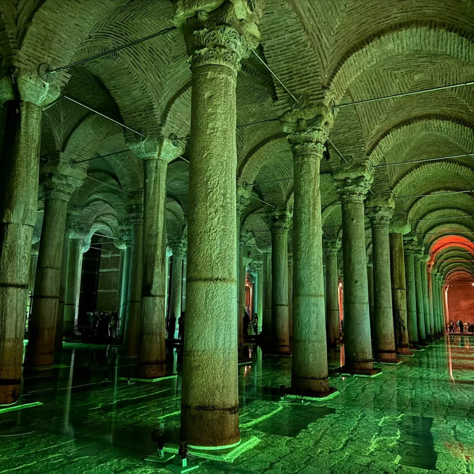Basilica Cistern tour