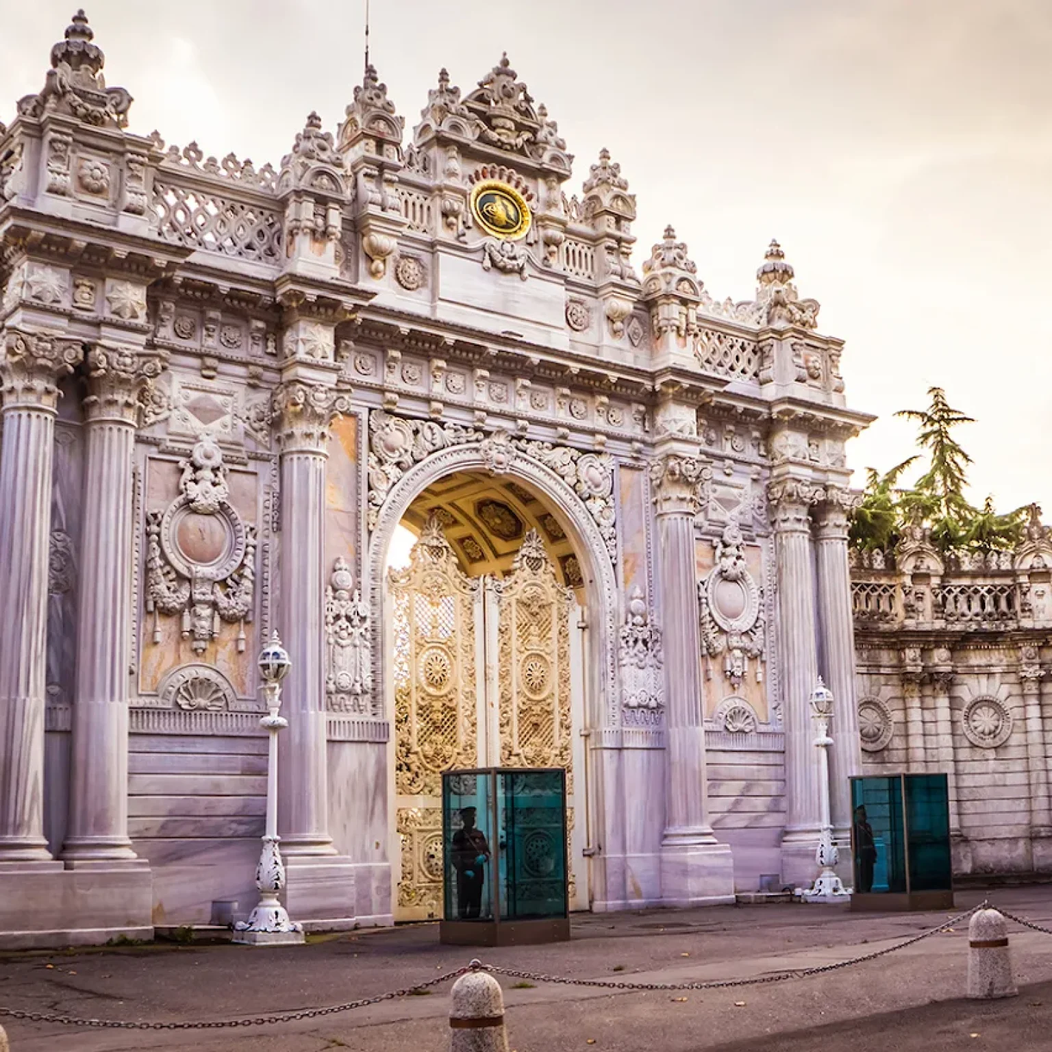 Dolmabahçe Palace tour
